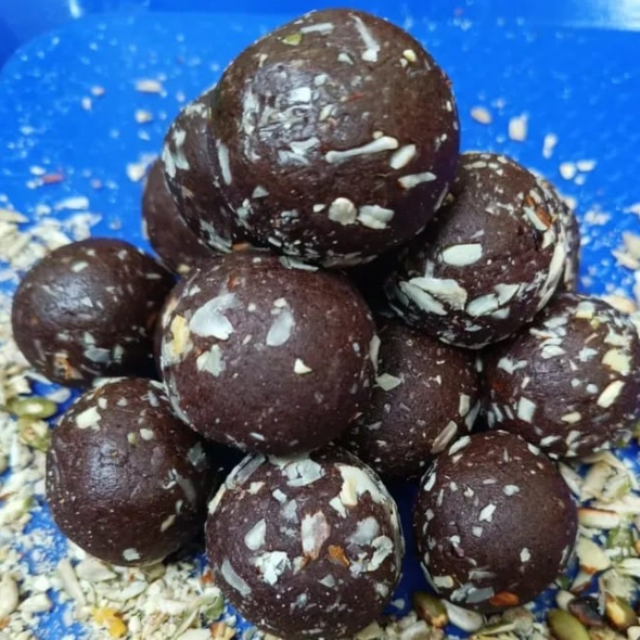 Premium Homemade Ragi Laddu(1 kg)