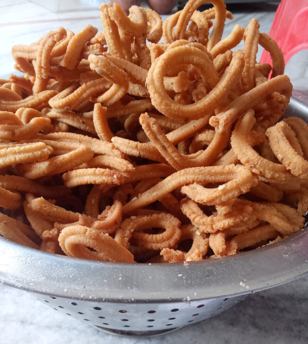 Healthy Jowar Murukulu (500g)
