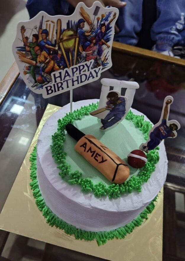 Cricket Pitch Theme Semi-Fondant Dutch Chocolate Vegan...